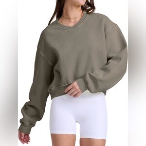 NEW Cropped Sweatshirt NWOT V-Neck Gray Brown Green Khaki Medium Cotton